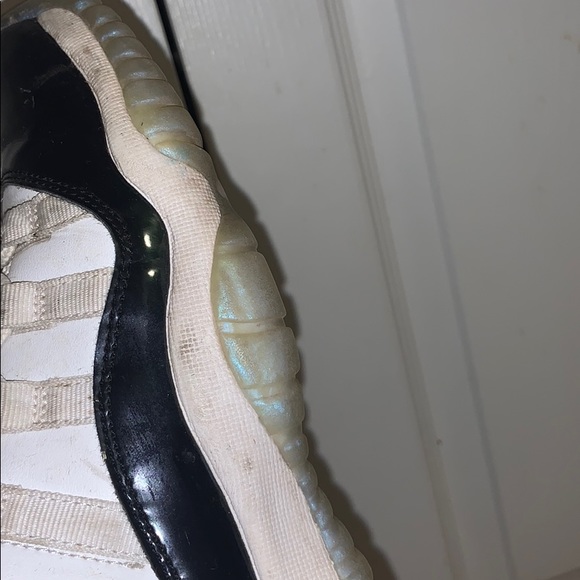 !!Authentic Easter Jordan 11’s!! Not sold anymore - Picture 5 of 5